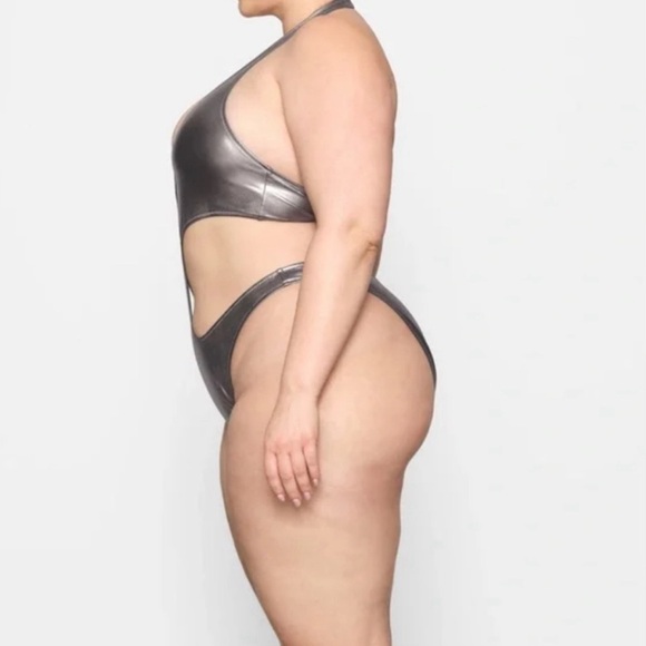 Skim Silver Monokini - Picture 2 of 3